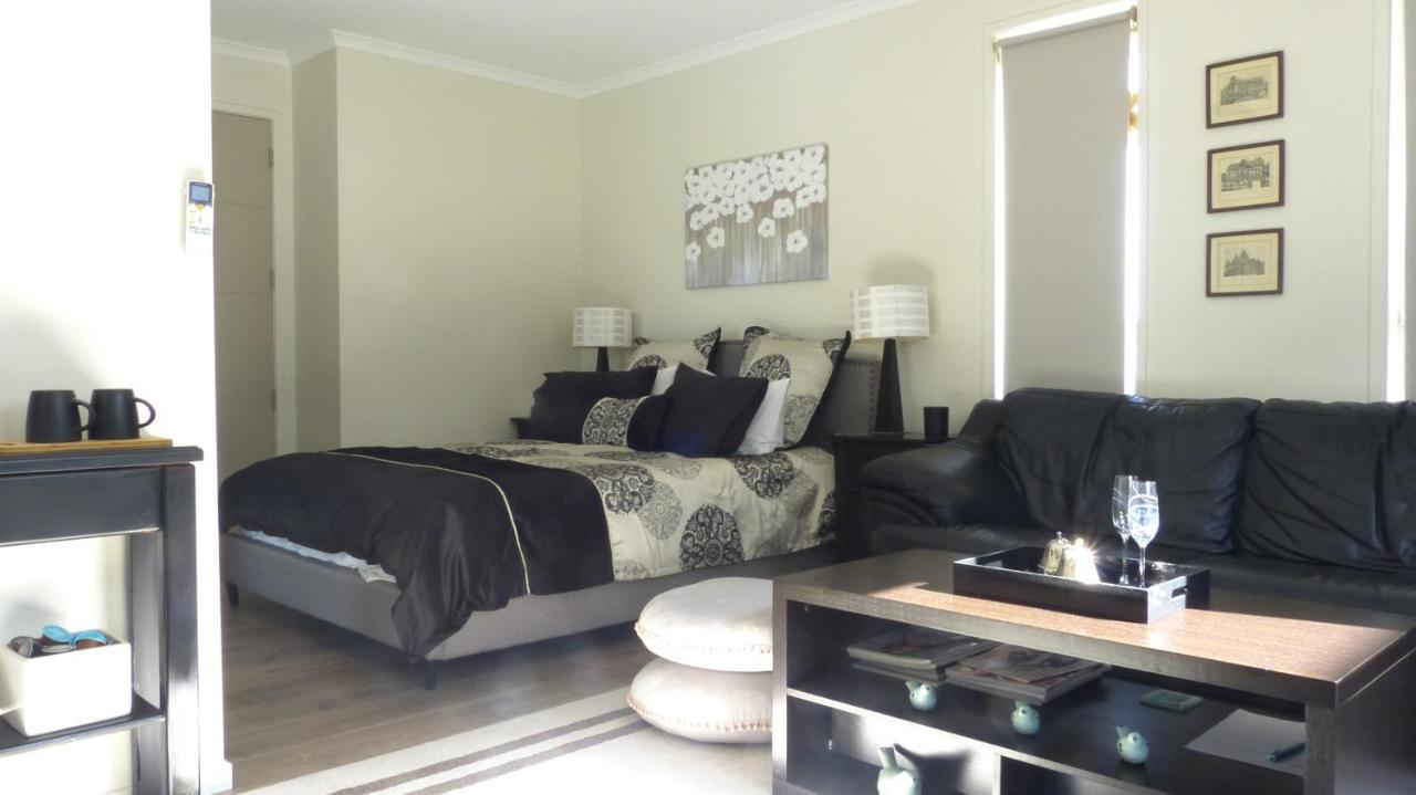 Modern Self Contained Apartment In Riverhead ภายนอก รูปภาพ